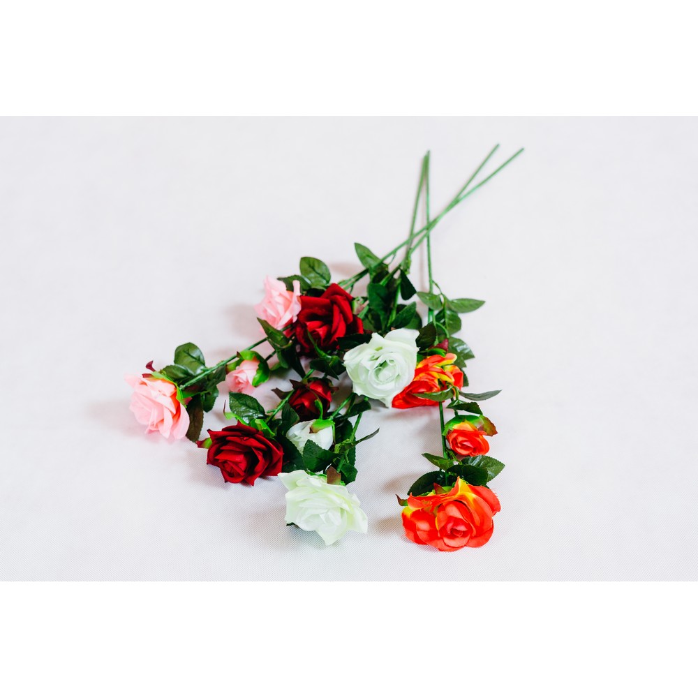 В3035 ВЕТКА РОЗЫ 4 ГОЛОВЫ 90 СМ  10 ШТ  В УП.