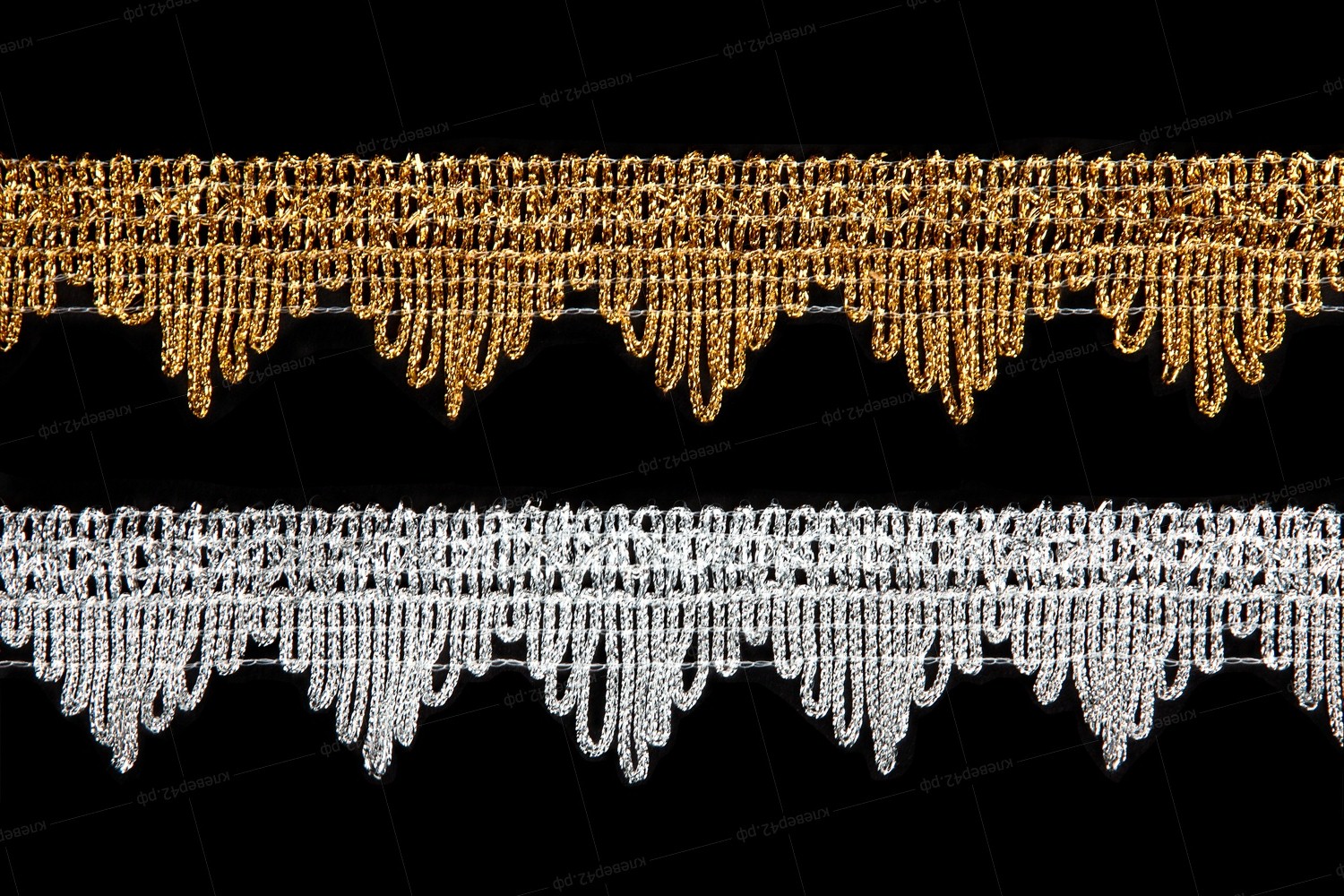 Р0404 ТЕСЬМА  ПИРАМИДА  4 СМ 25 ЯРД В УП