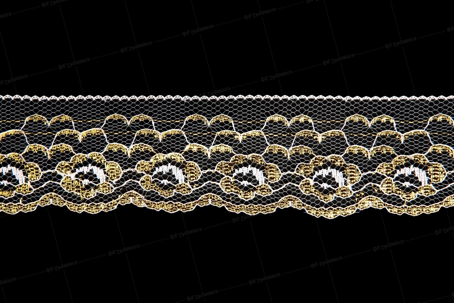 Р0208 КРУЖЕВО ПОЛЬКА  4,5 СМ 200 ЯРД В УП